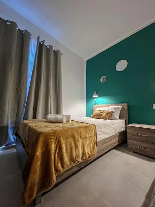 Toni Taghna Apartment 5 Min Walk From St Julians San Gwann
